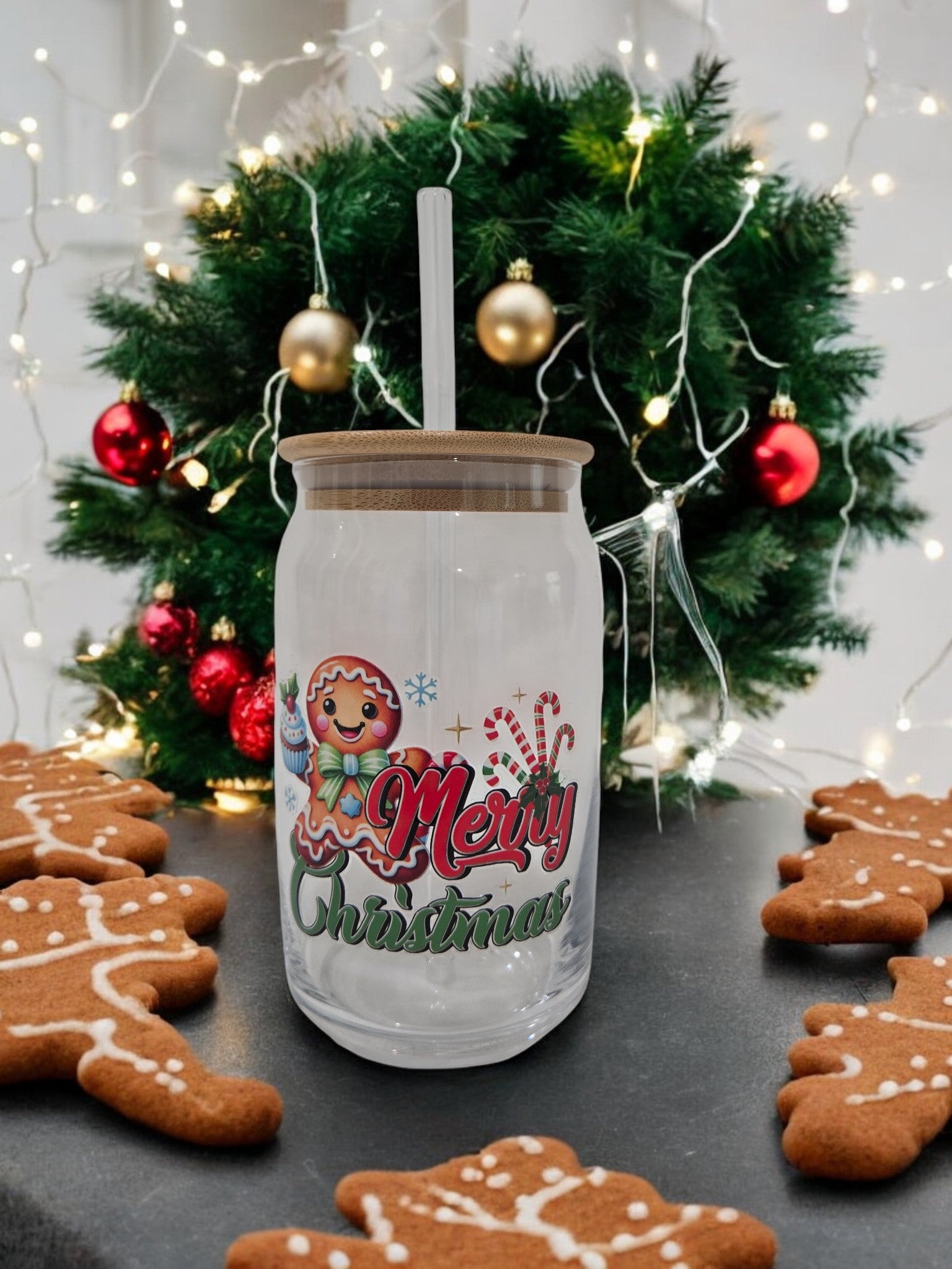 Christmas Glass Cup, 17.58 oz, "Merry Christmas" with a Gingerbread man
