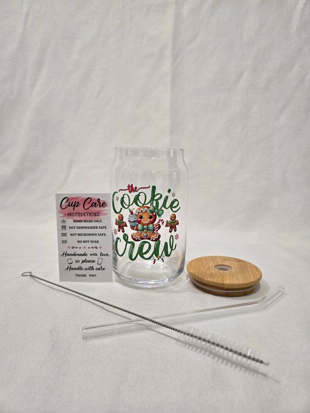 Christmas Glass cup, 17.58 oz, "The Cookie Crew", gingerbread baby