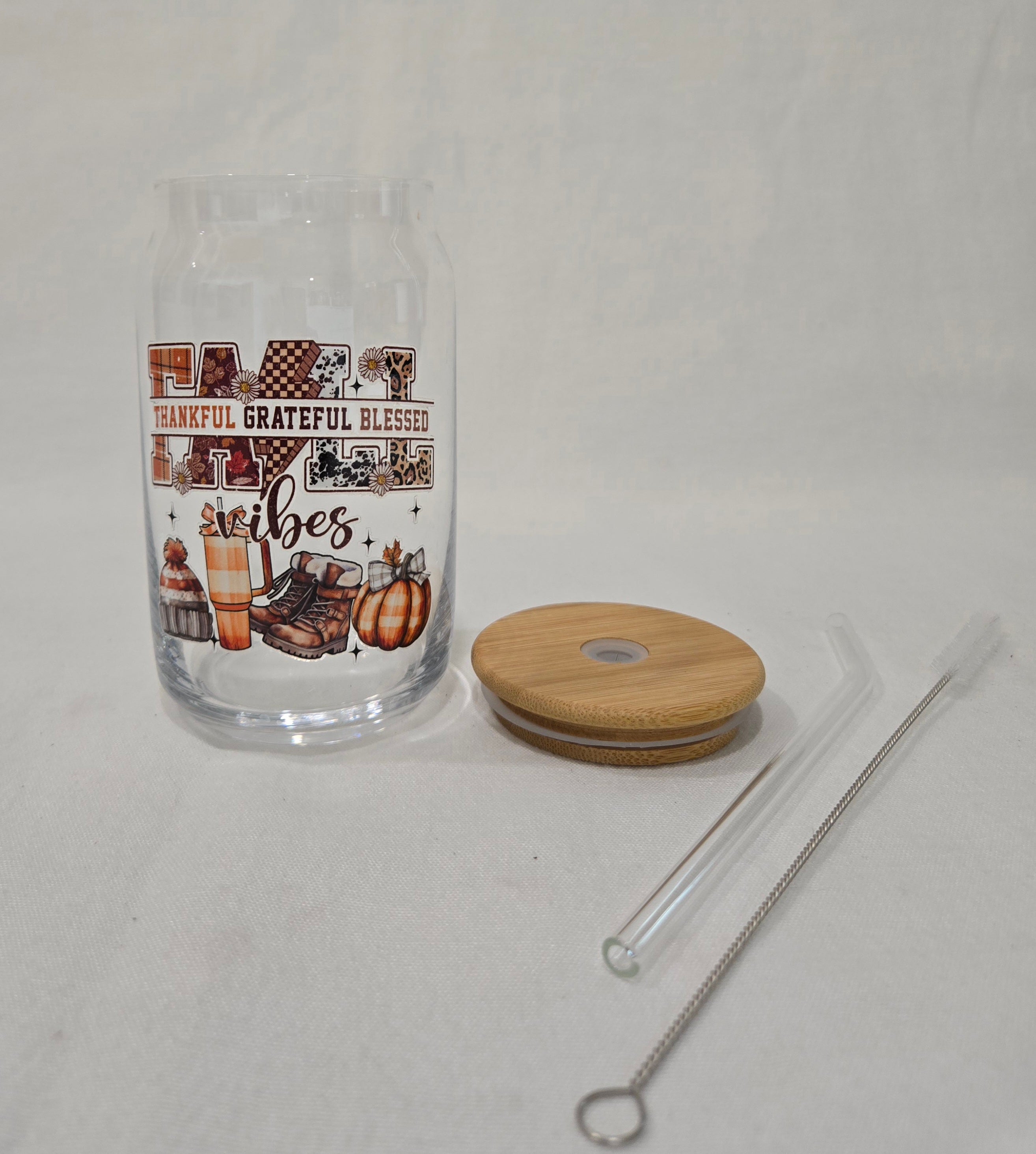 Fall Glass Cup, 17.58 oz with a "Thankful, grateful, Blessed" design