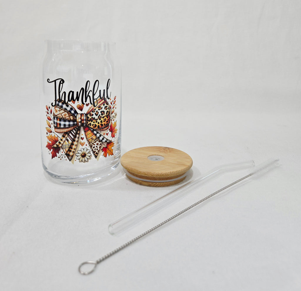 Fall Glass Cup, 17.58 oz with "Thankful" bow design