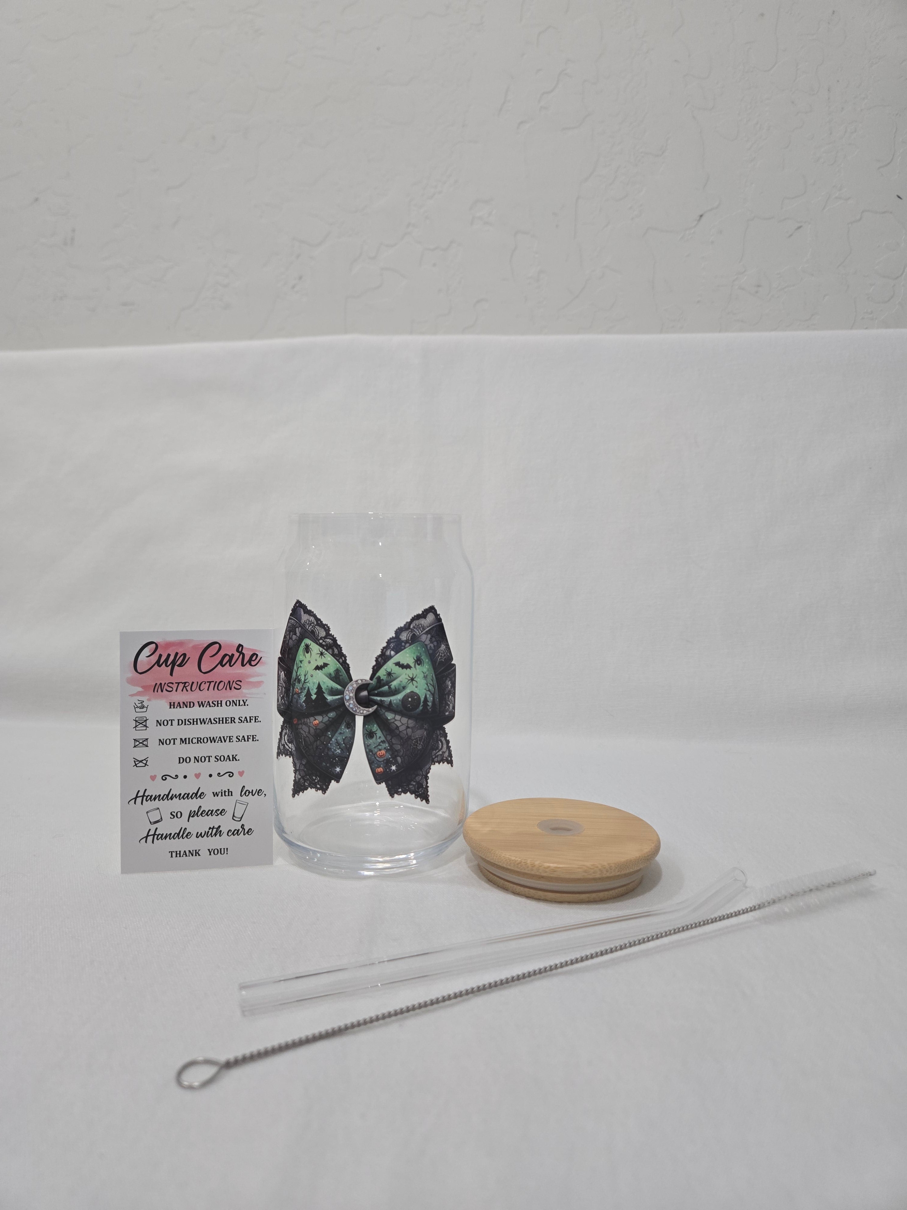 Halloween Glass cup, 17.58 oz, Black and Green Bow, with Pumpkins and a crescent Moon
