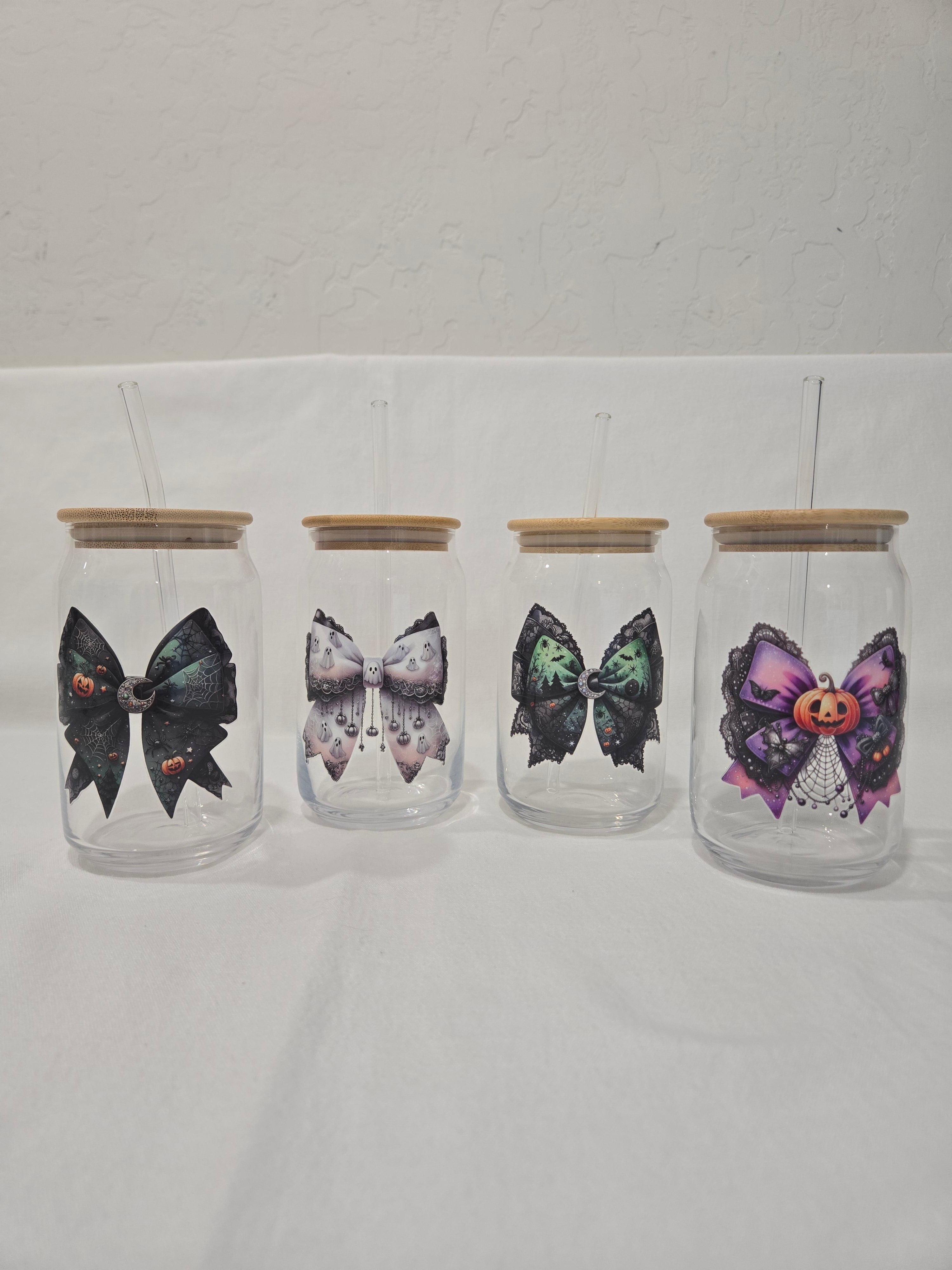 Halloween Glass Cup, 17.58 oz, Black and Green Bow with spiders