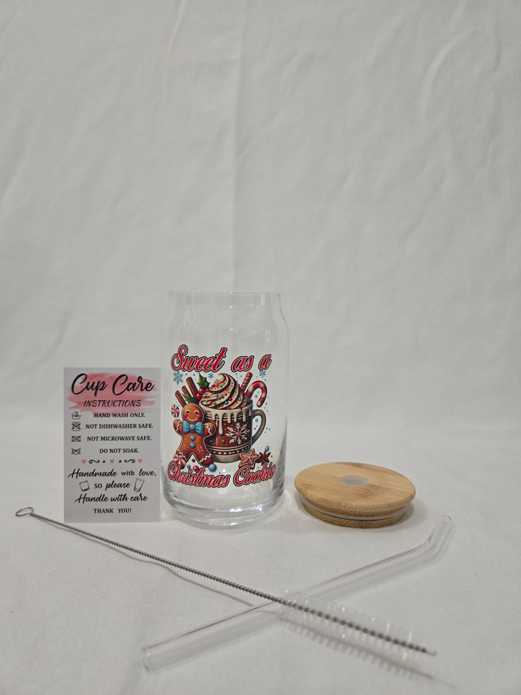 Christmas Glass Cup, 17.58 oz, Gingerbread man with Hot Cocoa and " Sweet as a Christmas Cookie"