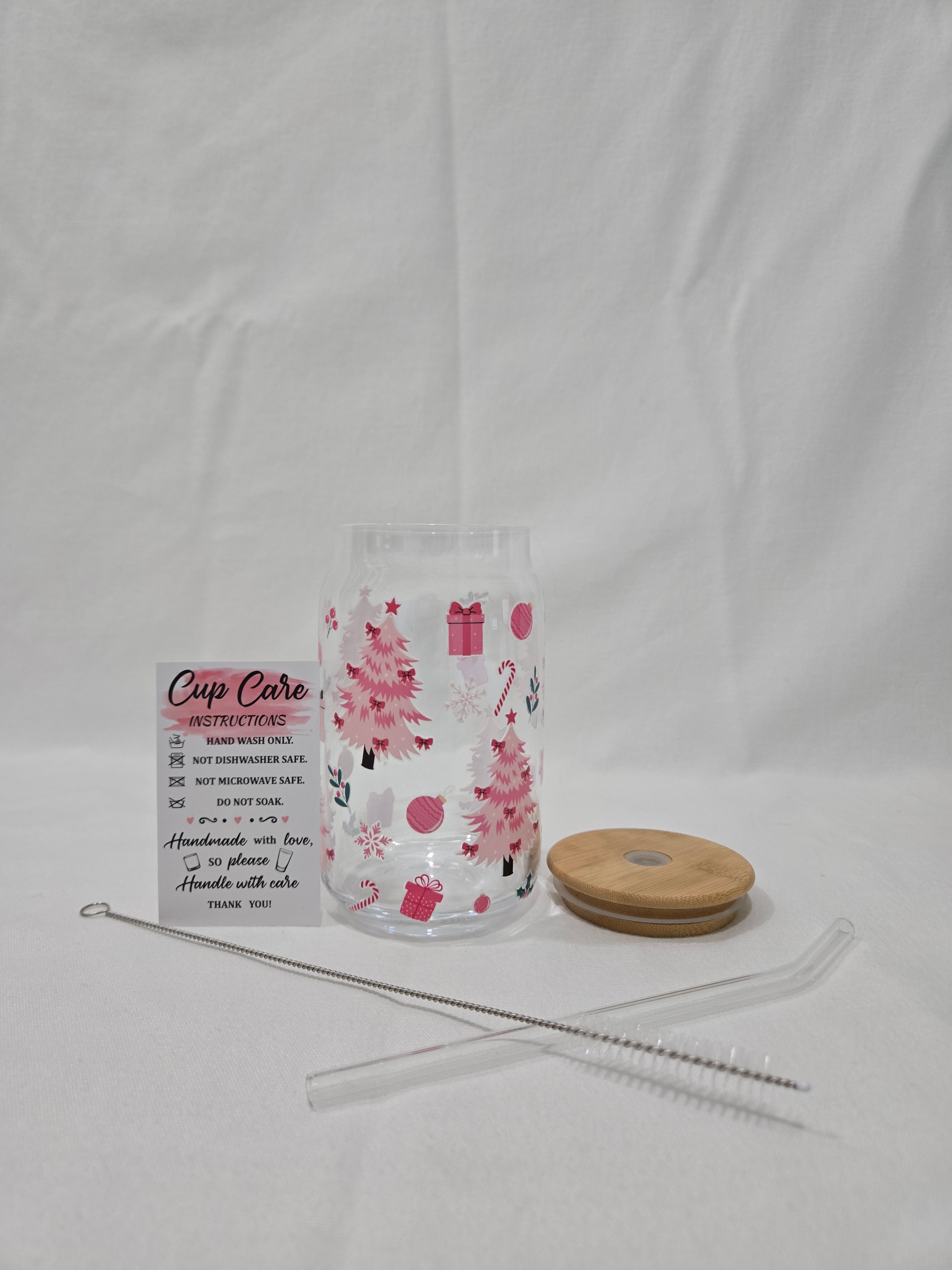 Pink Winter Glass Cup, 17.58 oz, Christmas Trees, presents