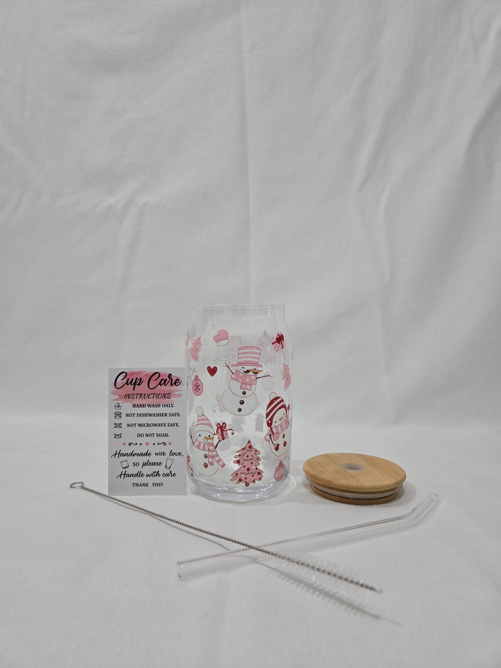 Winter Pink Glass Cup, 17.58 oz, Snowmen, hearts and Christmas trees