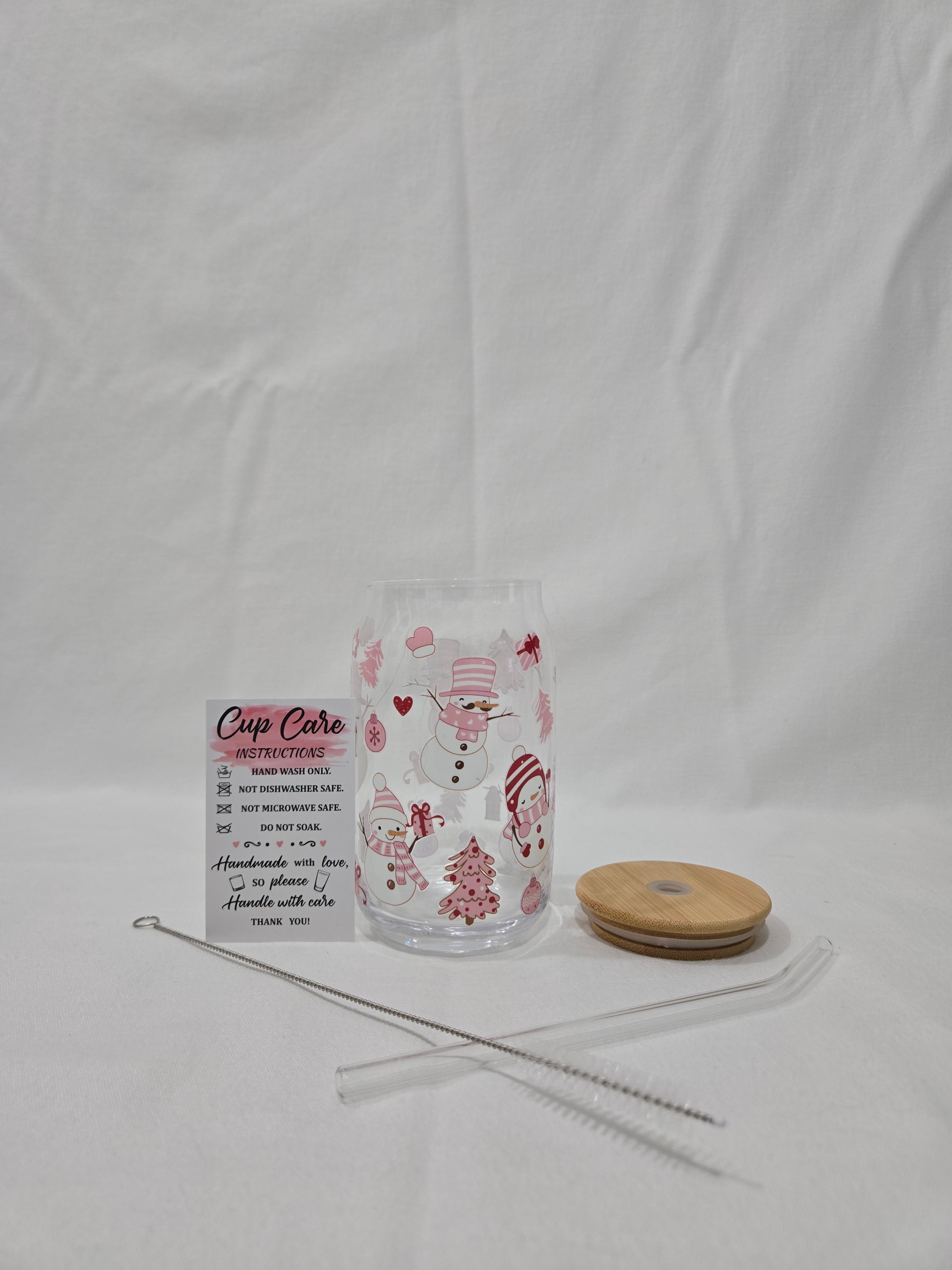 Winter Pink Glass Cup, 17.58 oz, Snowmen, hearts and Christmas trees