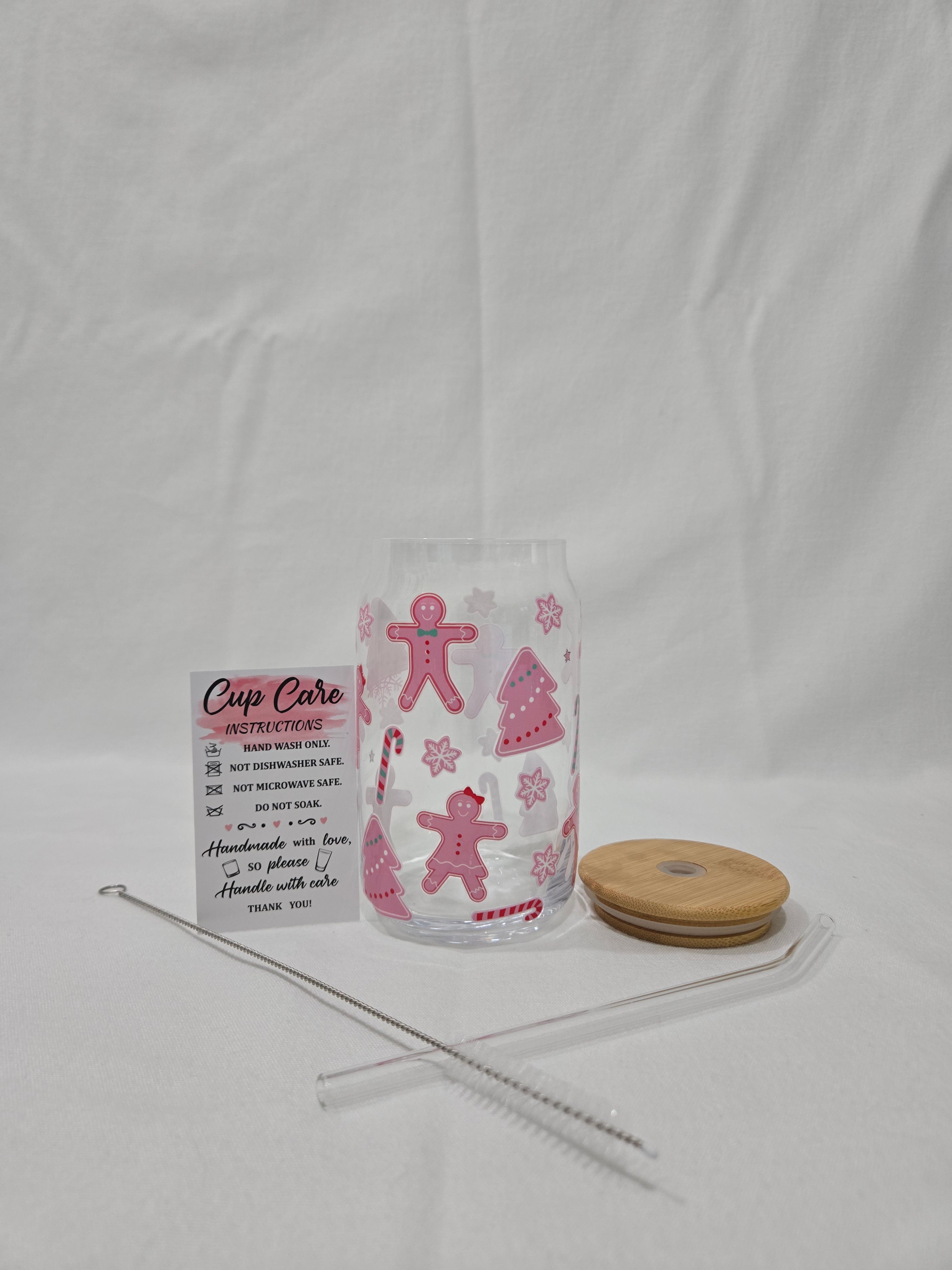 Winter Pink Glass Cup, 17.58 oz, Gingerbread men, Christmas Trees, Snowflakes and candy canes