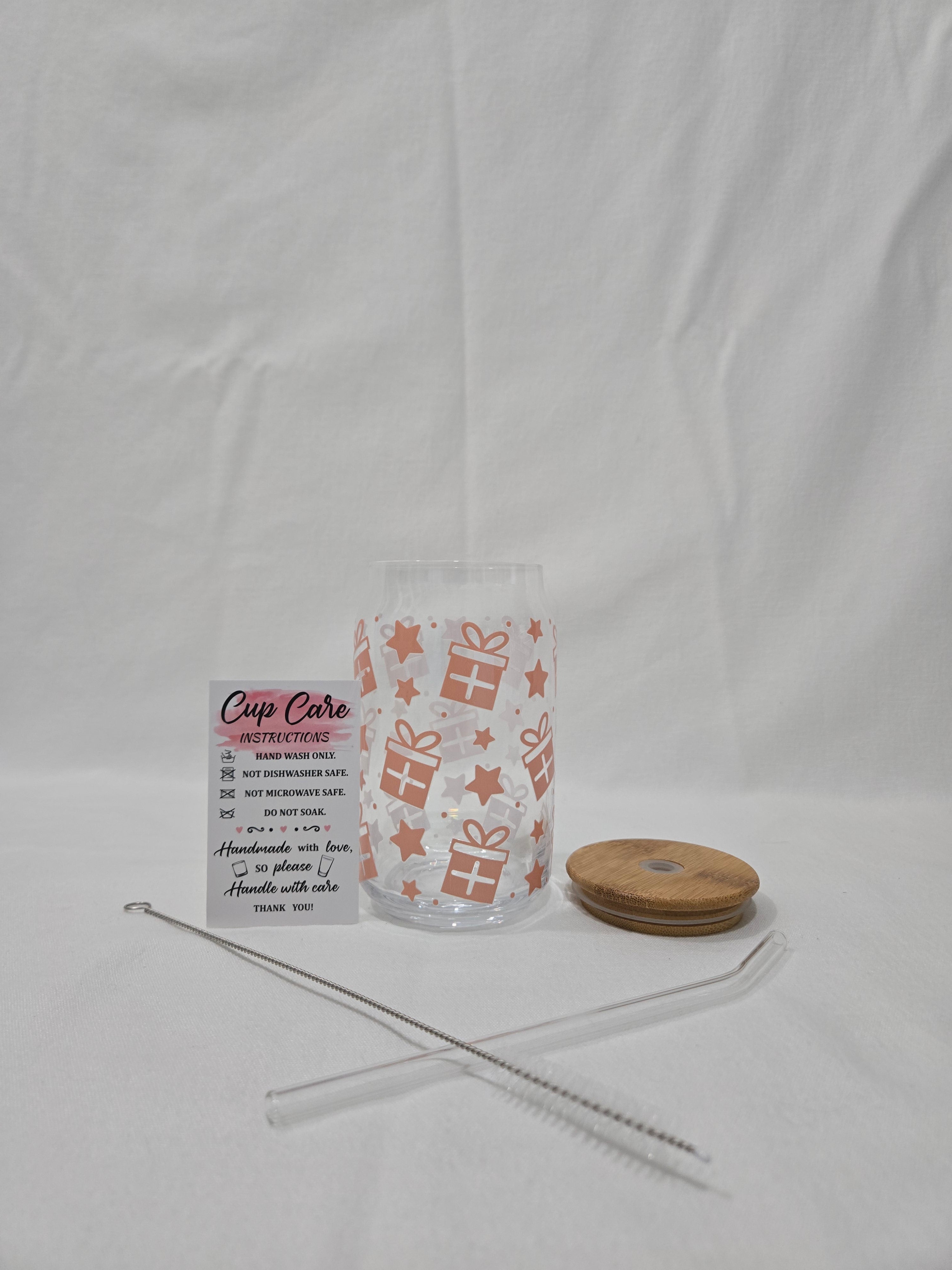 Winter Pink Glass cup, 17.58 oz, Presents and Stars