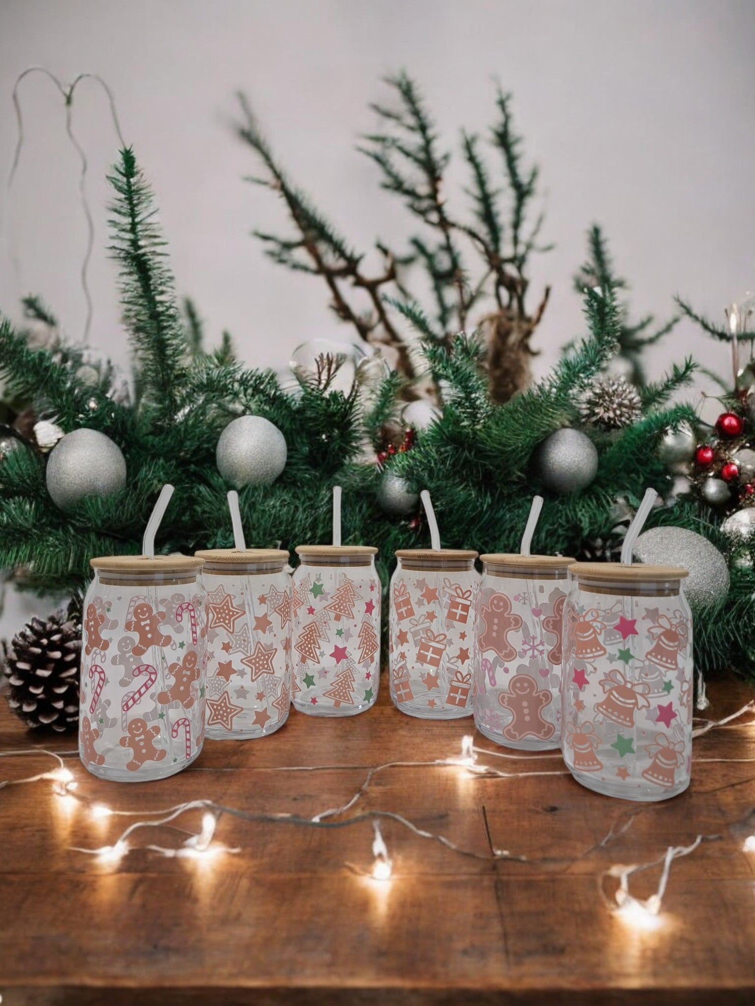 Winter Pink Glass Cup, 17.58 oz, Gingerbread Men and Snowflakes
